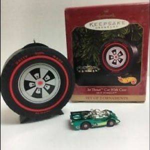 Hallmark “Jet Threat” car with case Hot Wheels